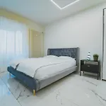 Tessa&aurora - Incredible View & Pool With Parking דירה לוגאנו