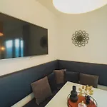 Tessa&aurora - Incredible View & Pool With Parking *