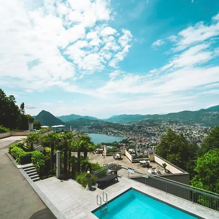 Tessa&aurora - Incredible View & Pool With Parking Apartment *