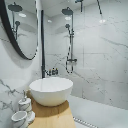 Διαμέρισμα Tessa&aurora - Incredible View & Pool With Parking