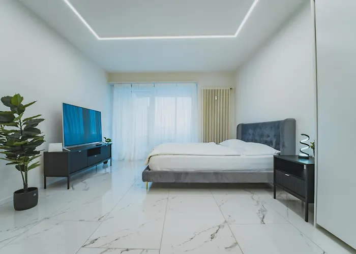 Tessa&aurora - Incredible View & Pool With Parking Daire