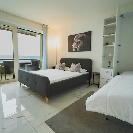 Tessa&aurora - Incredible View & Pool With Parking Apartman *