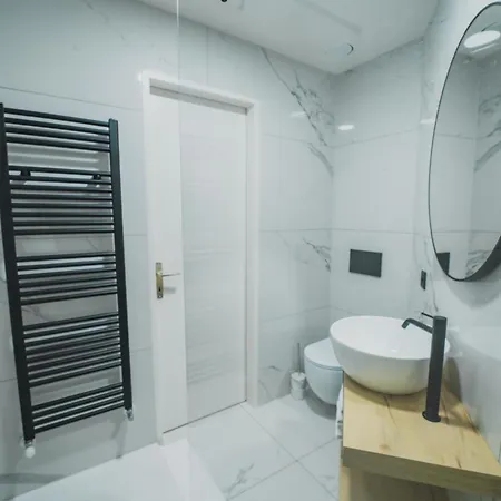 Apartman Tessa&aurora - Incredible View & Pool With Parking *