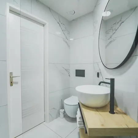 Tessa&aurora - Incredible View & Pool With Parking * Lugano